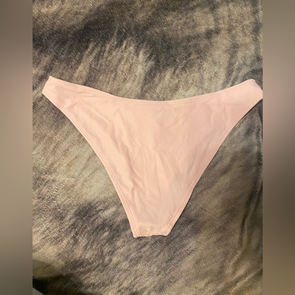 Swim suit bottoms. Size small.